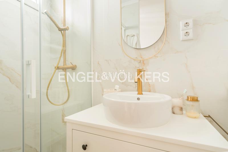 Foto fc8ef22f-9311-4938-9209-000e88db2655. Rent apartment with heating in Centro Gijón