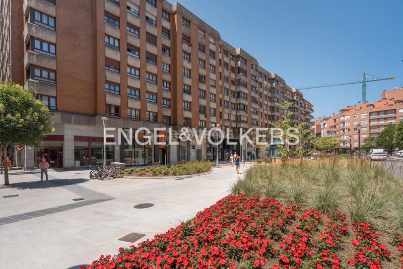 Foto 1c8b4be8-dea1-42a7-9701-5c405edd6adf. Apartamento luminoso piso en edificio continental con garaje opcional en Gijón