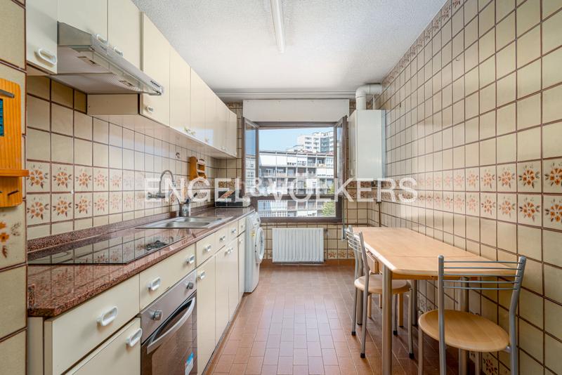 Foto 2be6a7f9-8505-457a-80b9-4c59057c1864. Apartamento luminoso piso en edificio continental con garaje opcional en Gijón