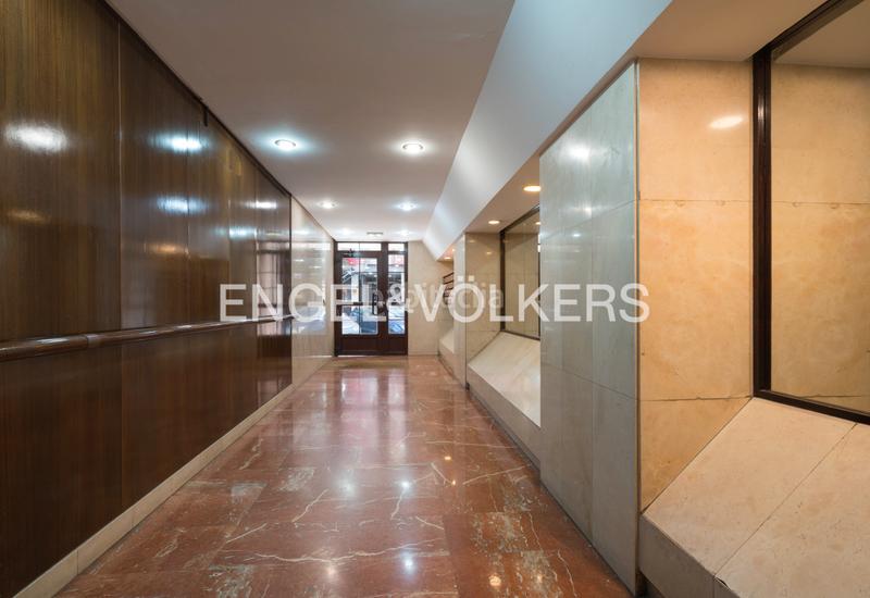 Foto 54b2f0b7-24d8-4002-90ba-3048c14558ee. Apartamento luminoso piso en edificio continental con garaje opcional en Gijón