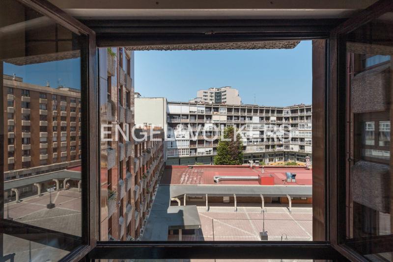 Foto 8835593f-29ee-4085-9e64-46171c2520be. Apartamento luminoso piso en edificio continental con garaje opcional en Gijón
