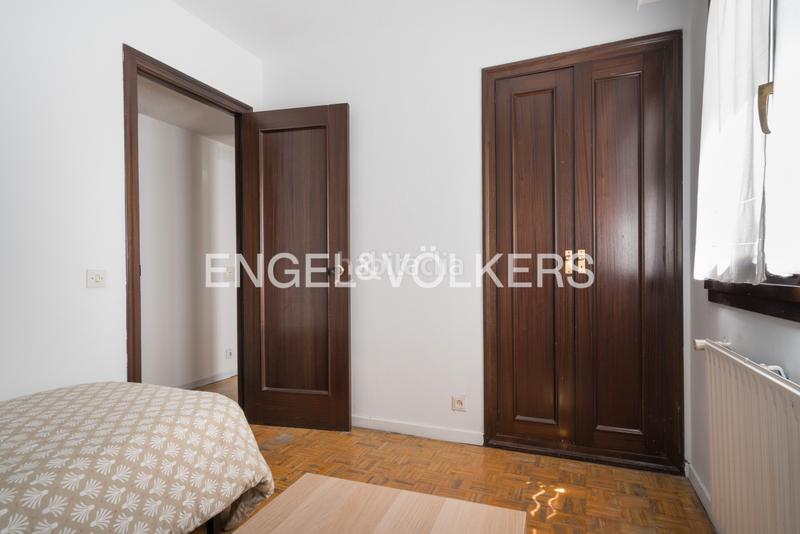 Foto c9c7ac4d-3b3d-49dd-a0de-696d7e64cc55. Apartamento luminoso piso en edificio continental con garaje opcional en Gijón