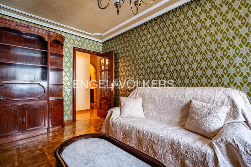 Foto 08f4add2-5219-4606-be2e-31b5231e5ed6. Apartamento luminoso piso con altura junto a la playa de san lorenzo. en Gijón