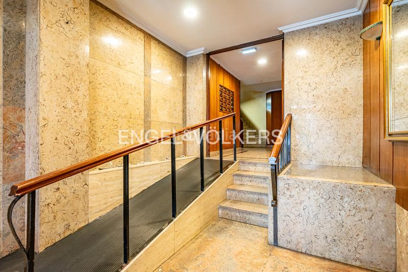 Foto 9294a498-87d2-4ae3-afad-bbaa66785f2c. Apartamento luminoso piso con altura junto a la playa de san lorenzo. en Gijón