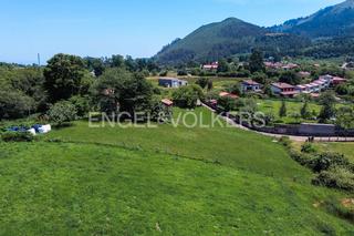 Terreny residencial a Caravia. Exclusiva parcela con vistas al mar en caravia