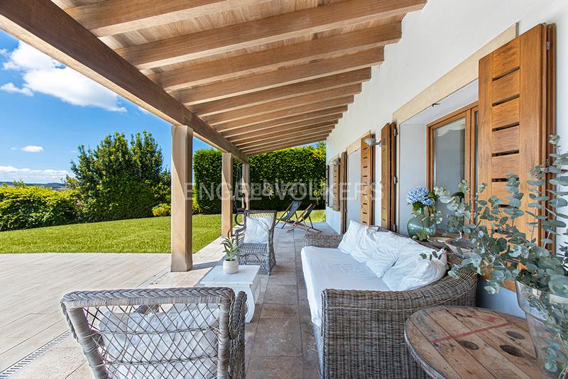 Foto 054bab68-30c8-4d0d-93ea-8efb3e0ff697. Casa exclusiva y encantadora casa con gran porcheypiscina en luanco en Gozón