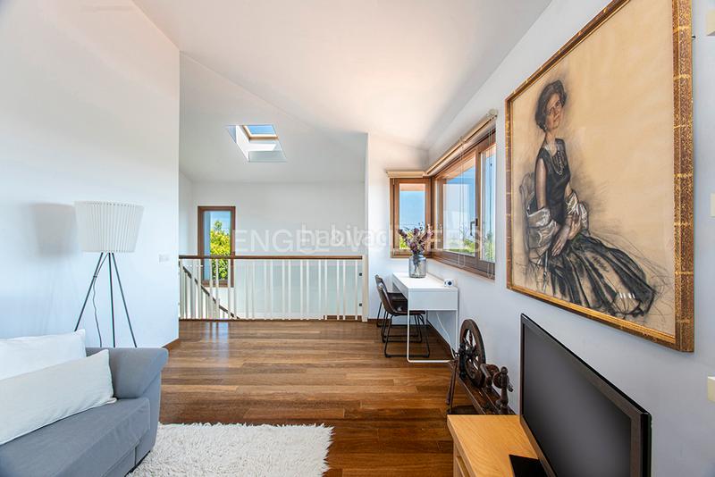 Foto 0ea066ec-f1cc-4387-9838-d0481ab61eae. Casa exclusiva y encantadora casa con gran porcheypiscina en luanco en Gozón