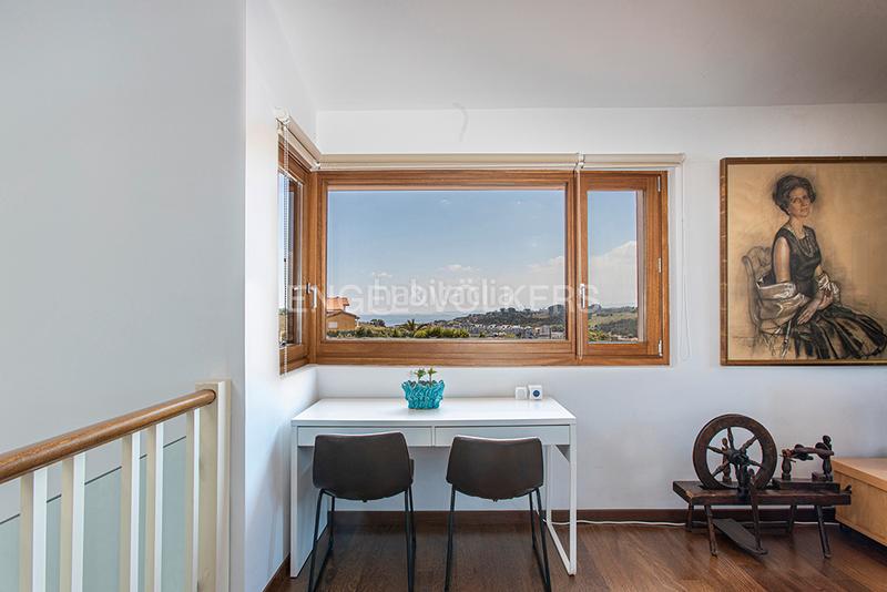 Foto 47b62496-2cea-4393-98c0-0f18d709e39f. Casa exclusiva y encantadora casa con gran porcheypiscina en luanco en Gozón