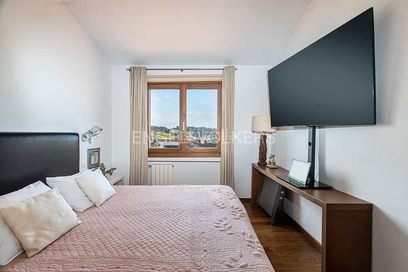 Foto b5db1867-b941-492a-869e-d0526f60dbb9. Casa exclusiva y encantadora casa con gran porcheypiscina en luanco en Gozón