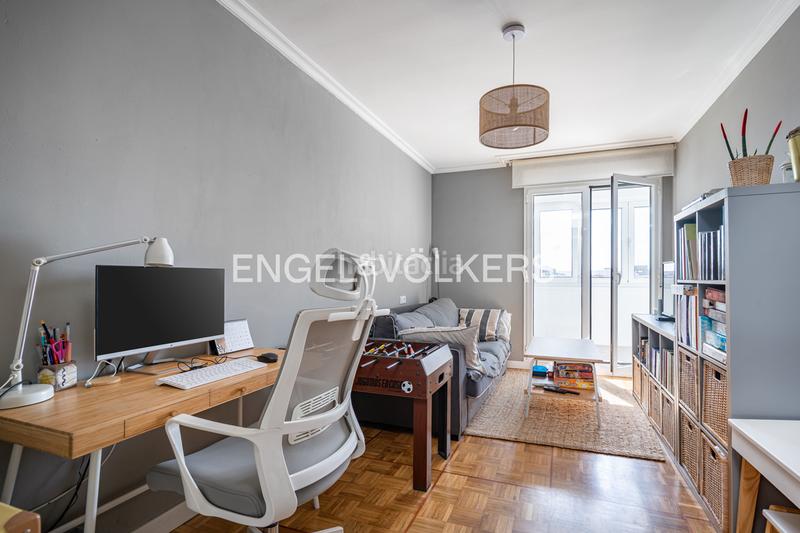 Foto f19f772c-9947-4ae3-840d-3307b3ad2384. Ático exclusivo ático con gran terraza en el corazón del barrio del bibio. en Gijón