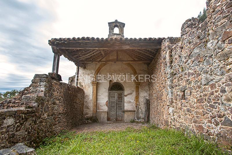 Foto 2bb2b462-9760-4c5c-a96c-ce2b9cce12a6. Casa amb calefacció a Carreño