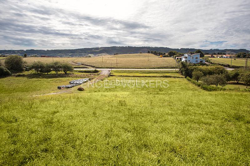 Foto 3e990a24-15e9-408c-8c81-f42adb15ce81. Casa amb calefacció a Carreño