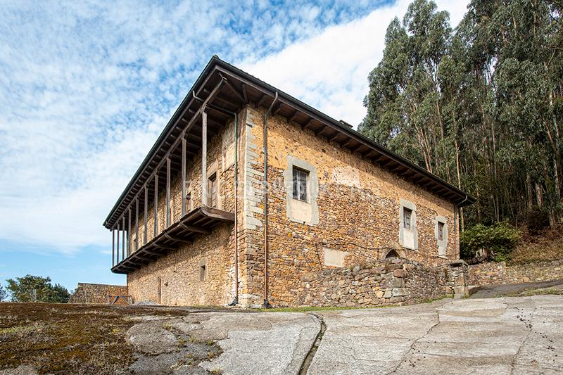 Foto 8d289d48-3fe0-4762-a31c-d31651aadcaa. Casa amb calefacció a Carreño