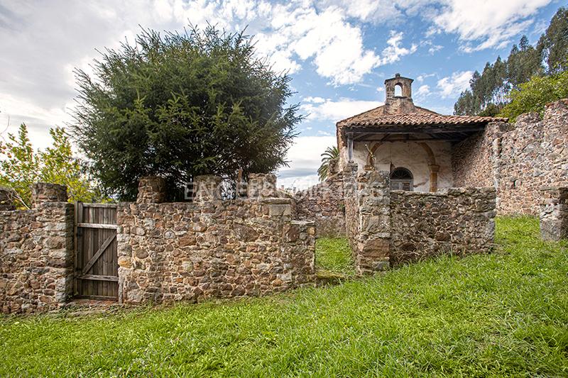 Foto c2b2dc6c-d692-4c28-8123-121aea3a04d4. Casa amb calefacció a Carreño