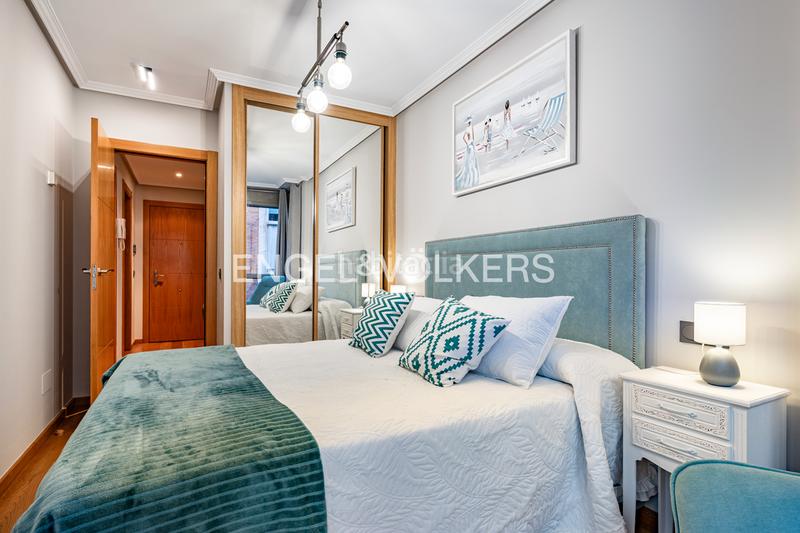 Foto b9379a32-1e17-428b-ad8c-7b55fb2d3992. Appartement avec chauffage dans Centro Gijón