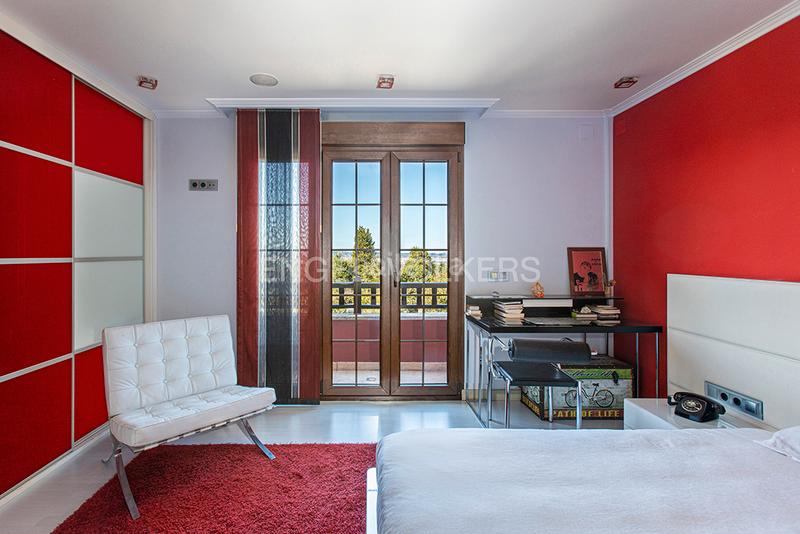 Foto 3b481734-686e-4212-87c5-2f4281130851. Casa amb calefacció aparcament piscina a Cabueñes Gijón