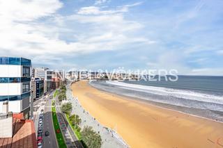 Appartement à Centro. Un increíble mirador sobre playa.