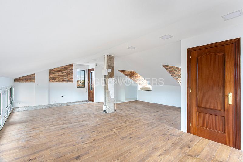 Foto 050c0989-ca32-44d7-b3d6-657a18bedb8e. Maison avec chauffage parking dans Piedras Blancas Castrillón