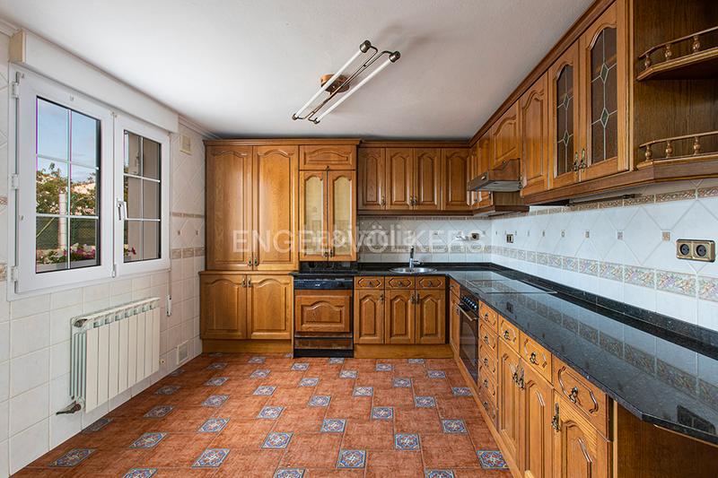 Foto 7bb4338c-4b5a-4f02-95d8-372cf249d37b. Maison avec chauffage parking dans Piedras Blancas Castrillón