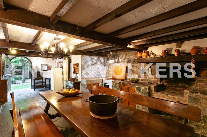 Foto 057f89c9-de9b-4ba5-834e-fff085145950. Haus mit heizung in Tazones - Argüero Villaviciosa