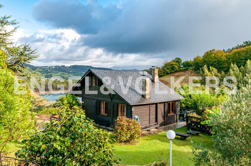 Foto 0b4a20ad-efac-451d-bd5e-452d7d70b904. Haus mit heizung in Tazones - Argüero Villaviciosa