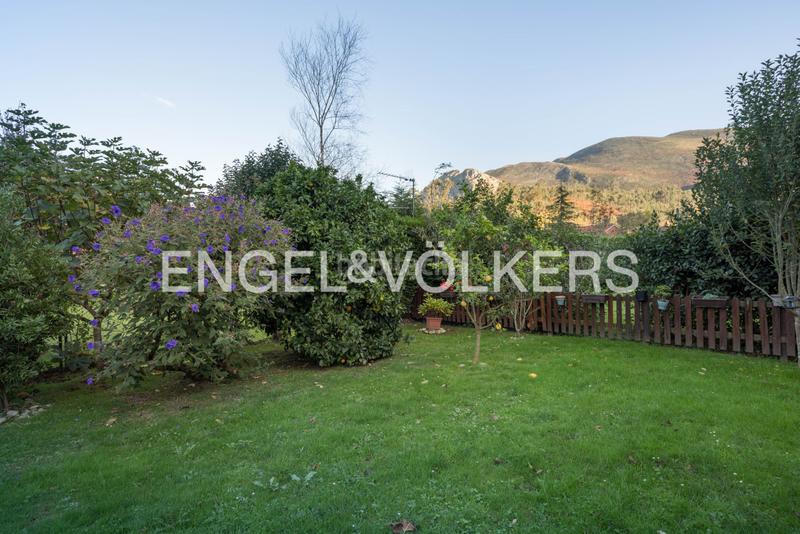 Foto 095e524f-ba95-4289-a95c-01f0b5d1b504. Casa con riscaldamento parcheggio in Vibaña-Ardisana-Caldueño Llanes