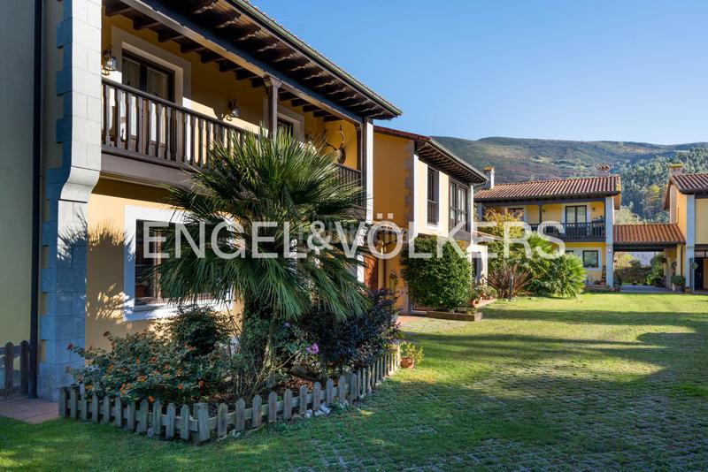 Foto 4f6bd9a0-3322-4cc9-8a4b-9ba09d3af234. Casa con riscaldamento parcheggio in Vibaña-Ardisana-Caldueño Llanes