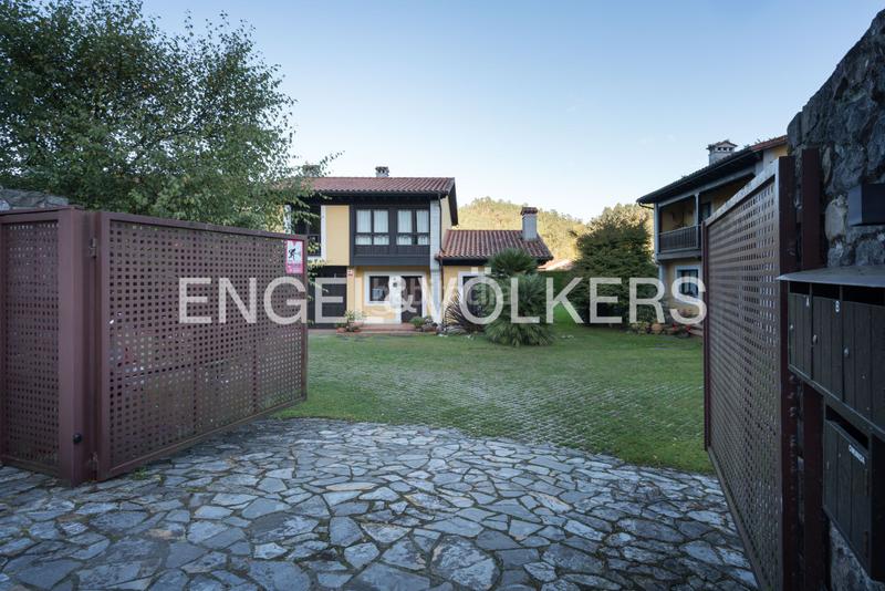 Foto bd769d99-4220-4d50-abb6-b617614a94a6. Casa con riscaldamento parcheggio in Vibaña-Ardisana-Caldueño Llanes