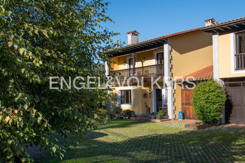 Foto f46bb7ca-1dcd-405e-856a-0805a08cbeb1. Casa con riscaldamento parcheggio in Vibaña-Ardisana-Caldueño Llanes