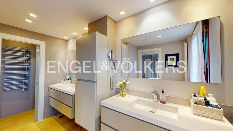 Foto 1c32b8a8-a164-4288-9a58-f26cd1dd7621. Appartement avec chauffage parking piscine dans Viesques Gijón