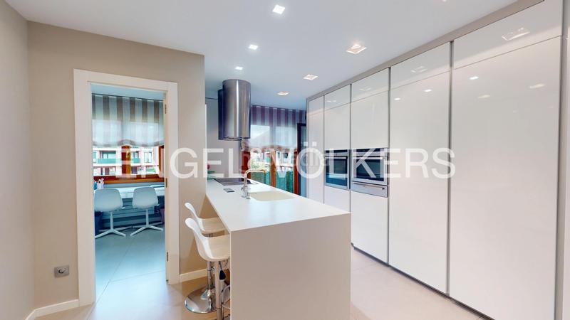 Foto bf2b81e9-d0f2-4f20-bf12-7c9b63f3a5c6. Appartement avec chauffage parking piscine dans Viesques Gijón