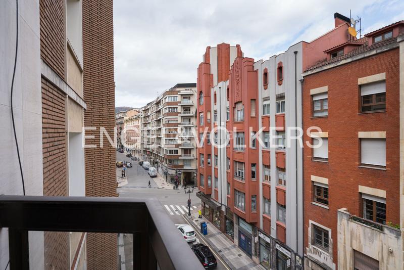 Foto 7bcd4188-07cd-4a53-b948-4f076be64780. Apartament amb calefacció a Parque San Francisco - Uría Oviedo