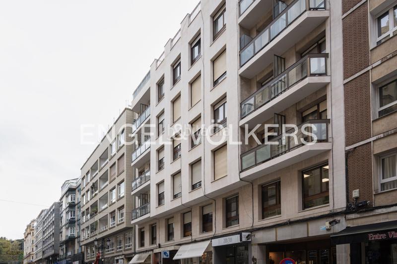 Foto cc436d99-40e9-4c38-8ef0-7f6a2abcfc06. Apartament amb calefacció a Parque San Francisco - Uría Oviedo