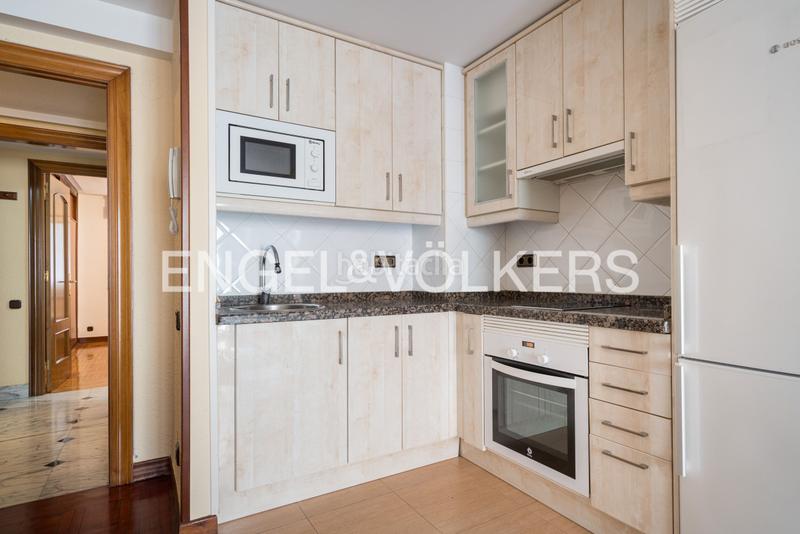 Foto fb47e421-7507-4551-9e45-4f5a4d58d593. Apartament amb calefacció a Parque San Francisco - Uría Oviedo