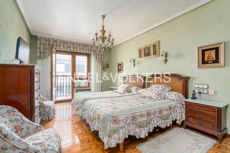 Foto 0b59c67c-ba49-400b-ad40-71aaa8a8f3b2. Piccolo appartamento con riscaldamento parcheggio in Oviedo