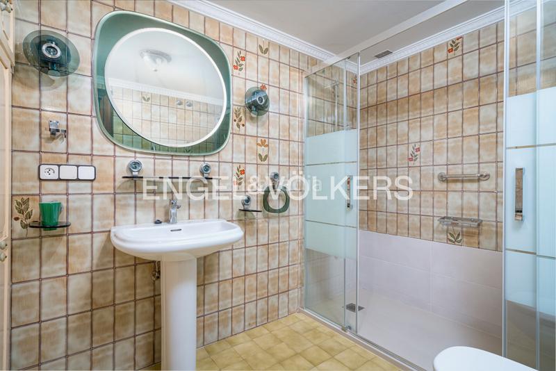 Foto 5ee9bf6f-b7b7-4fd6-bd4e-4c2170612d94. Piccolo appartamento con riscaldamento parcheggio in Oviedo