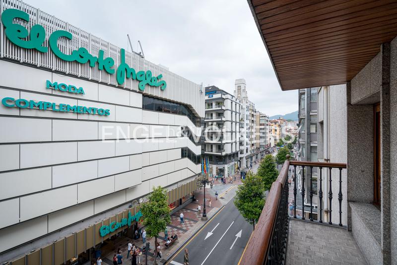 Foto 7ae5e54a-9548-48bb-b8c8-f4f338eceebe. Piccolo appartamento con riscaldamento parcheggio in Oviedo