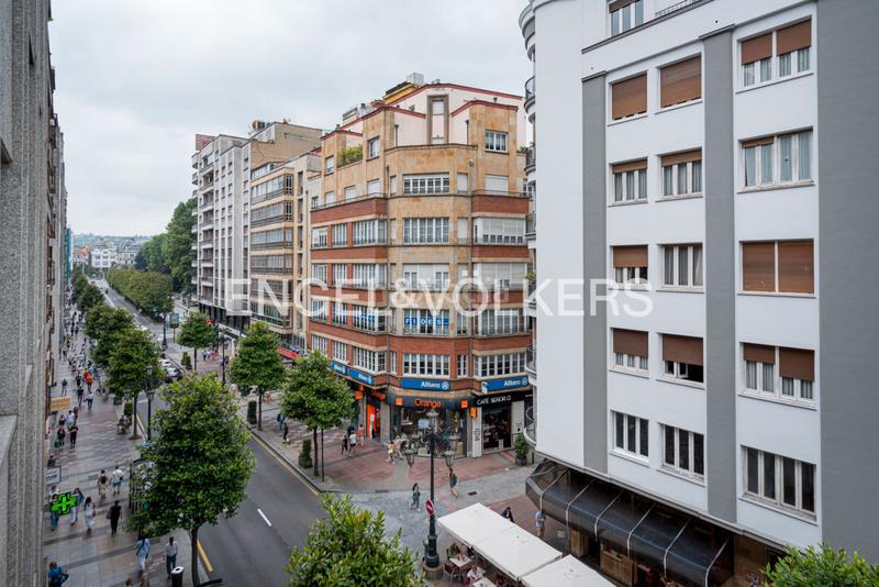 Foto 87f12b41-556d-4be2-b30e-bd127fb73f9a. Piccolo appartamento con riscaldamento parcheggio in Oviedo