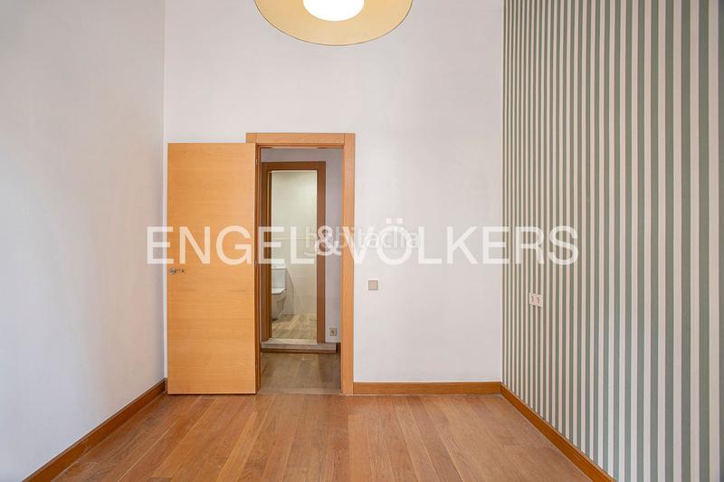 Foto ab7bd5cb-9067-4918-9937-ecad06b3361a. Apartament amb calefacció a Centro Gijón