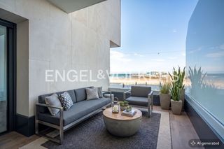 Etagenwohnung in La Arena. Elegante piso con terraza, garaje y vistas frente al mar