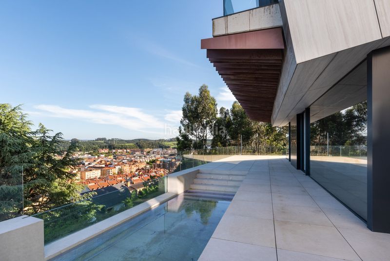 Foto 1a95117a-e349-4b0e-aaab-8b932c2a2935. Casa amb calefacció piscina a Luanco-Aramar-Antromero Gozón