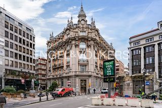Pis a Centro. Apartamento reformado a capricho en edificio emblemático