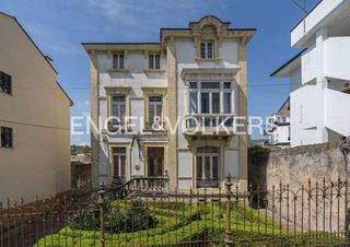 Maison  Vijande. Palacete histórico en el centro de castropol