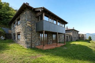 House in Valdés. Conjunto rural con encanto en el occidente de asturias.