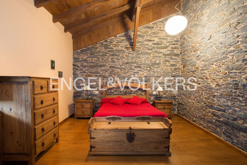 Foto b7414ac5-8184-480f-a8db-388d350cf691. Casa amb calefacció aparcament a Valdés