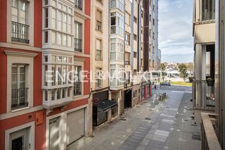 Flat in Centro. Piso con terraza al lado de san lorenzo