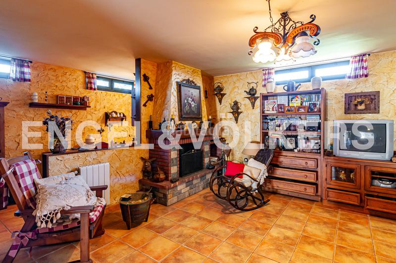 Foto 907e02fd-1270-4f49-8892-3b3c022113f7. Casa con riscaldamento parcheggio in Colunga