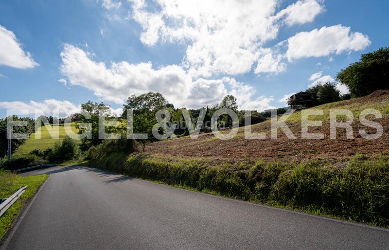 Foto 11eda422-8803-4355-86fd-ee0c3712b10e. Terreno residenziale in Bernueces Gijón