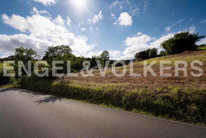 Foto f9676850-92e7-425c-8b24-72bea1cdd153. Terreno residenziale in Bernueces Gijón