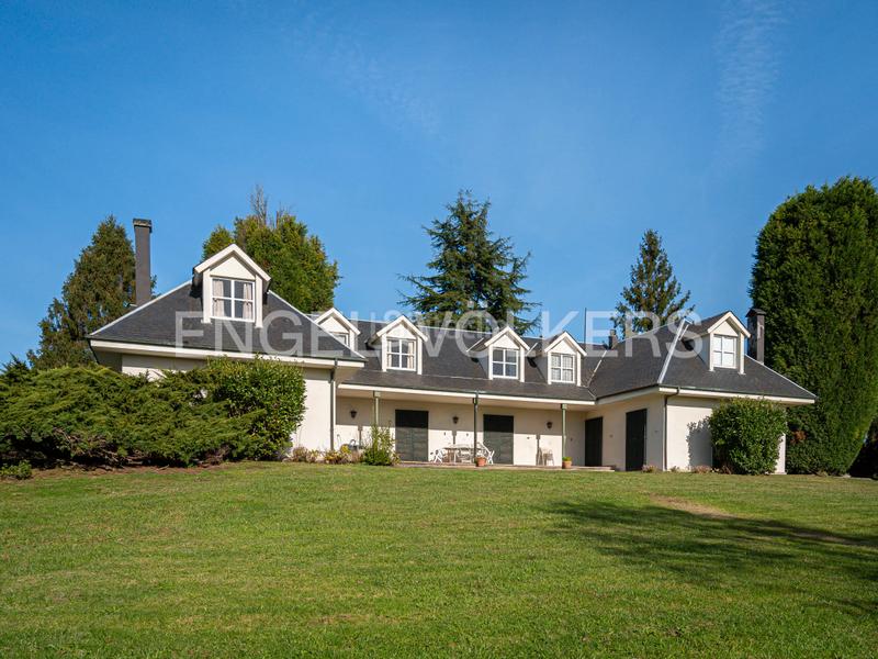 Foto 1f055327-a3e9-4713-ab8d-14db2e159f5a. Casa magnífica propiedad en pruvia en Llanera